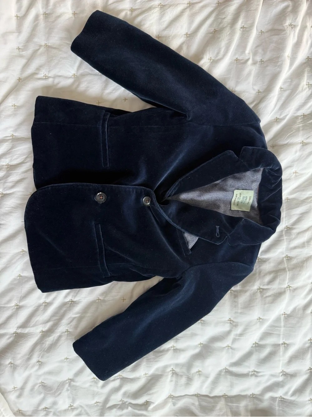 Zara elegant dark